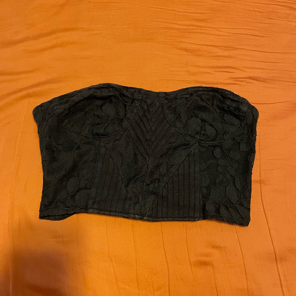 Silence + Noise Sleeveless lace crop top